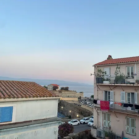 Du Cheval Blanc 3* Ajaccio (Corsica)