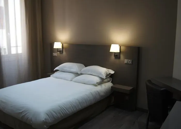 Han/Misafirhane Du Cheval Blanc